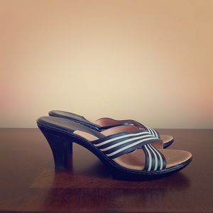 NWOT Sofft Leather Crisscross Sandals